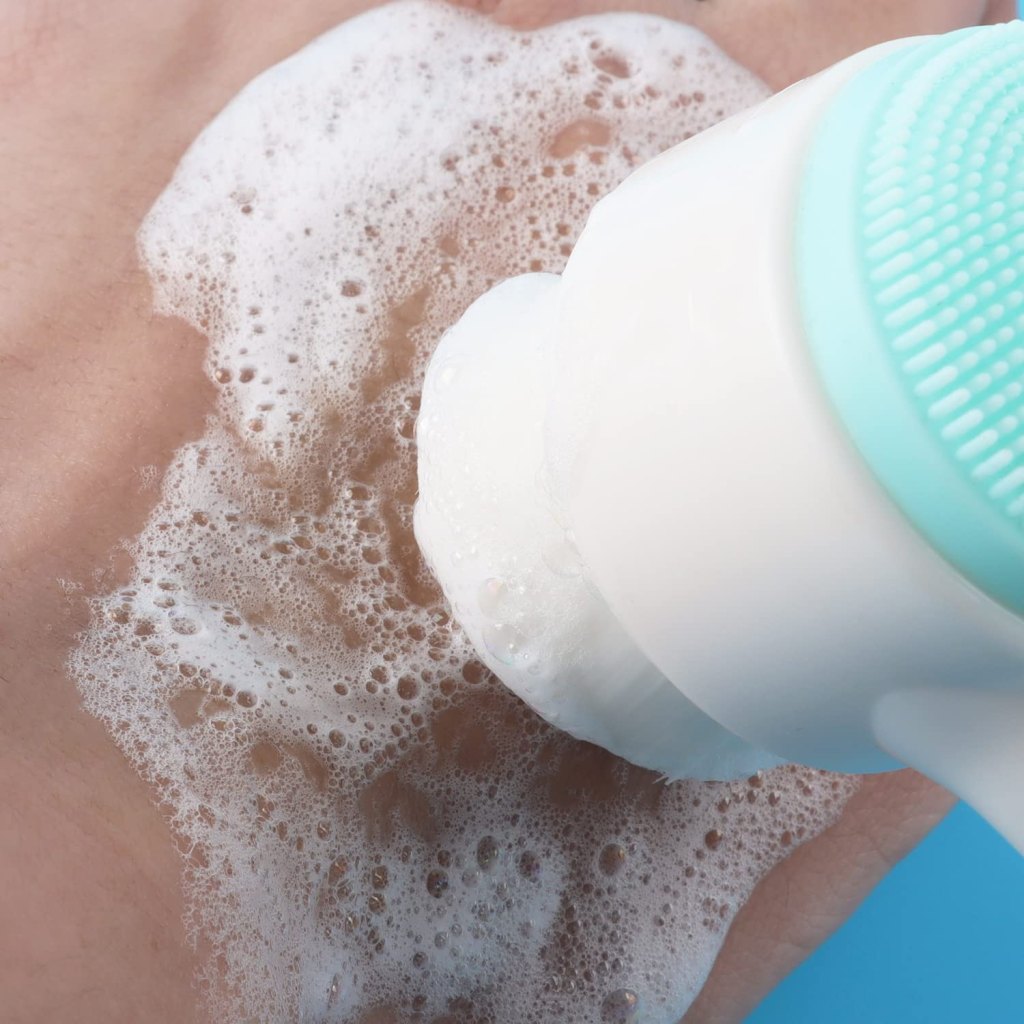 2 in 1 Silicone Face Scrubber Brush – Deep Cleansing & Exfoliating Tool